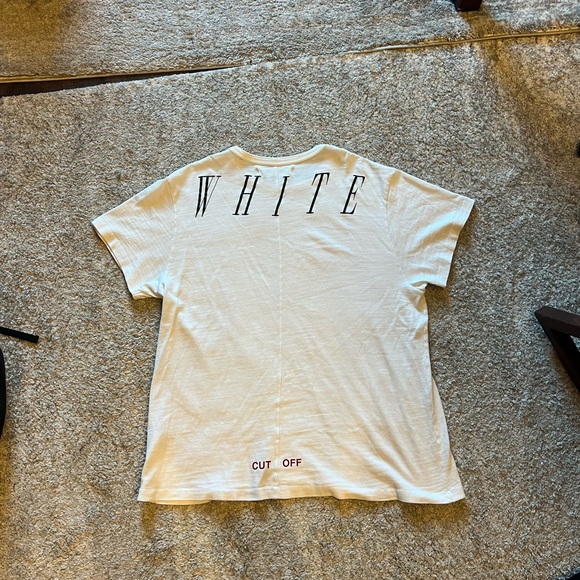 Off-White T-shirt - Picture 2 of 4
